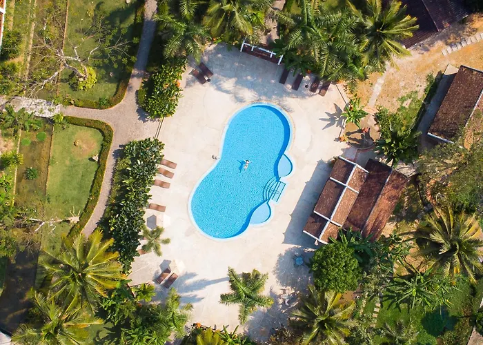Resort: Santi Resort & Spa
