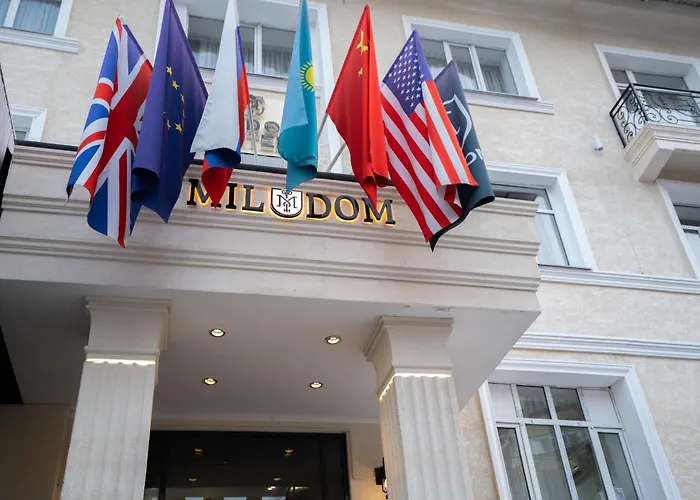 Mildom Hotel