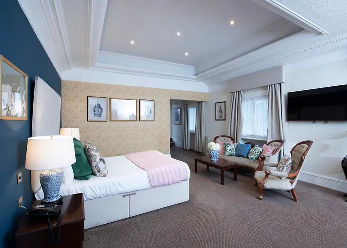 The Royal George Hotel