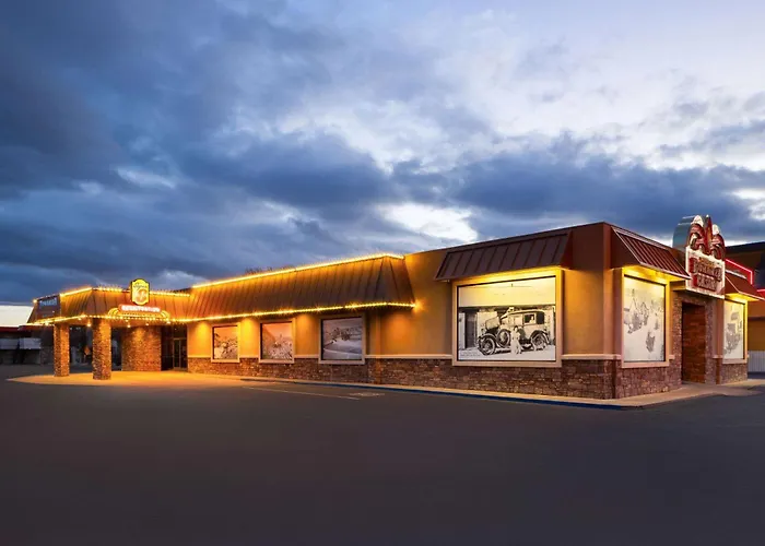 Super 8 By Wyndham Fallon