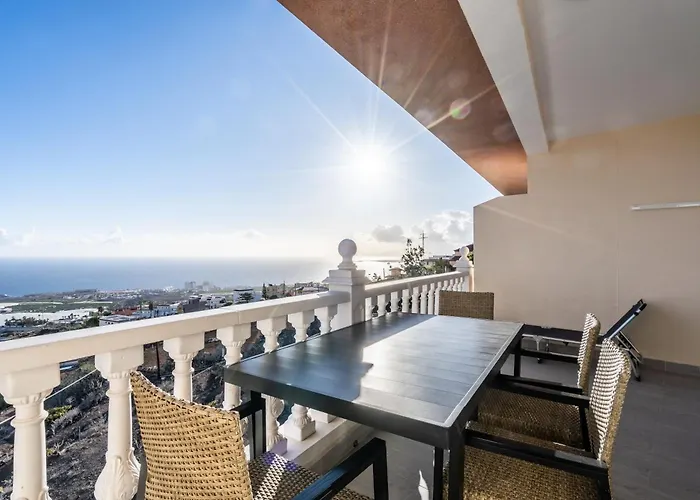 Los Menores Sea View