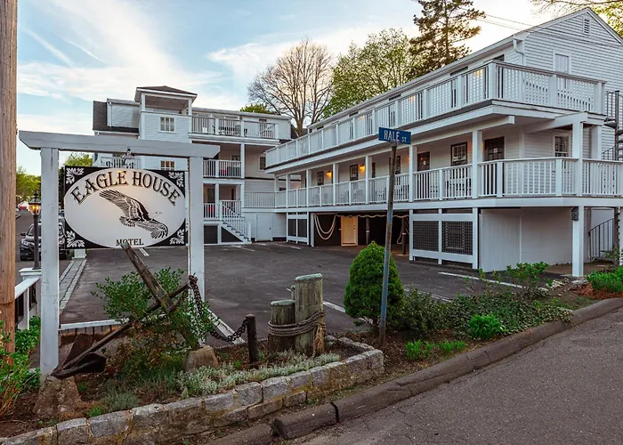 Motel: Eagle House Motel