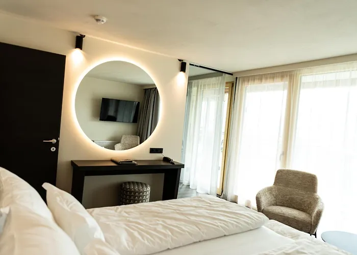 Hotel Ping Pong: Hotel Pinei