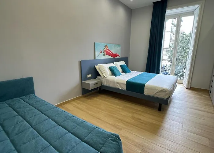 Hotel 3 stelle: Hotiday Napoli Astoria