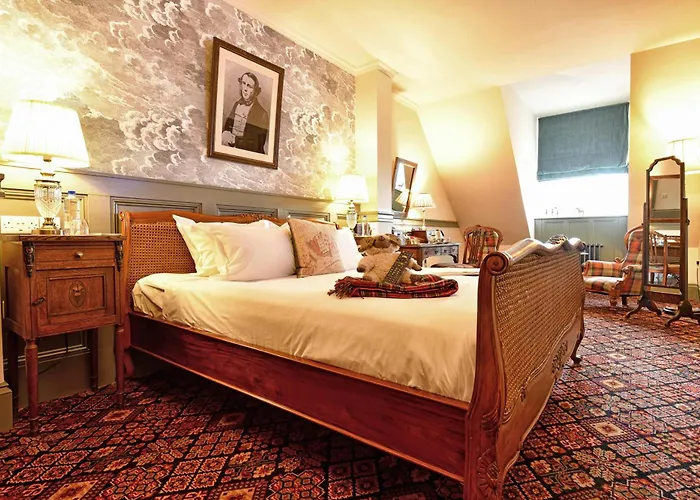 Pet Friendly hotel: The Duchess Of Cornwall