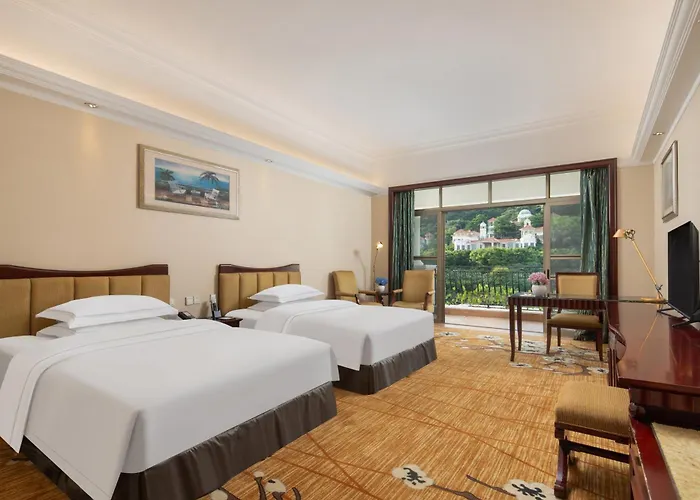 Guangzhou Phoenix City Hotel