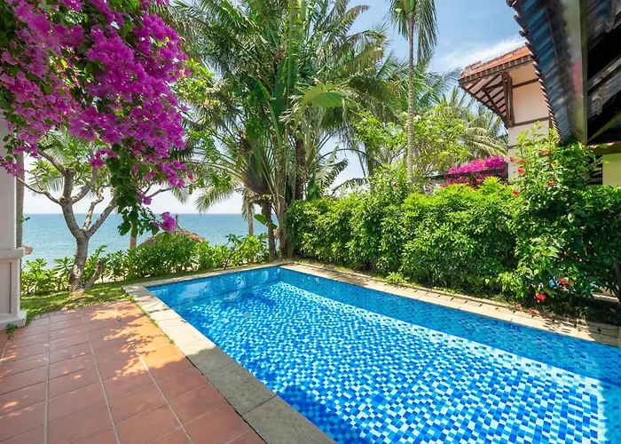 Son Tra Beach & Spa Danang