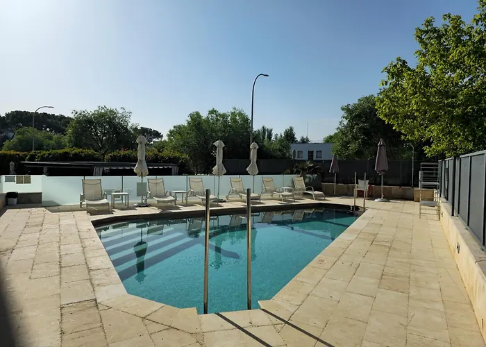 Hotel Maydrit Airport