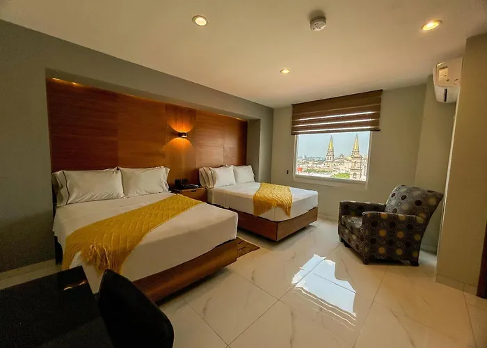 Hotel de 4 estrellas: Hotel Dali Plaza Ejecutivo