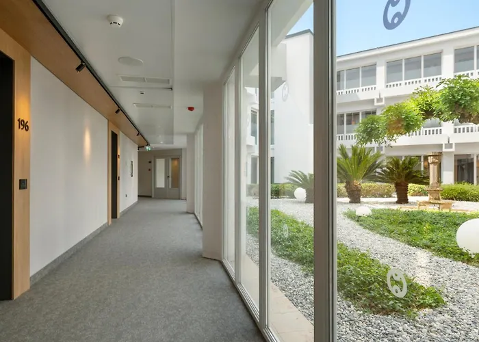 Hotel casinò: Hotel Pelegrin Plava Laguna (Adults Only)