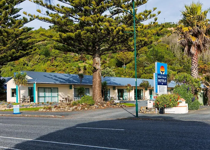 All Motels Blue Seas