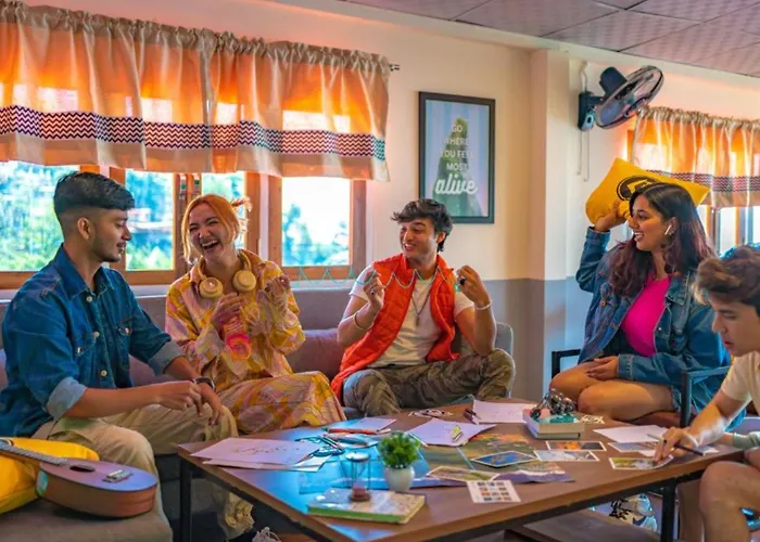 Hostel: The Hosteller Mussoorie, Mall Road