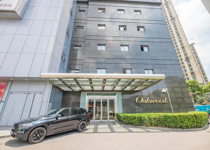 Lodge: Oakwood Residence Shanghai