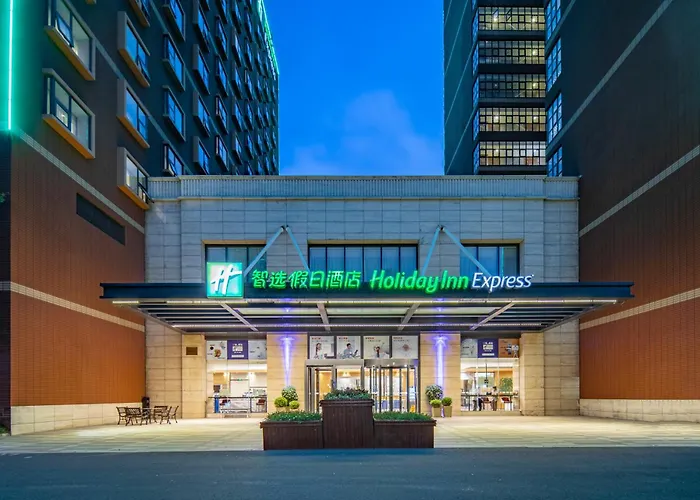 Holiday Inn Express Shanghai New Jinqiao By Ihg