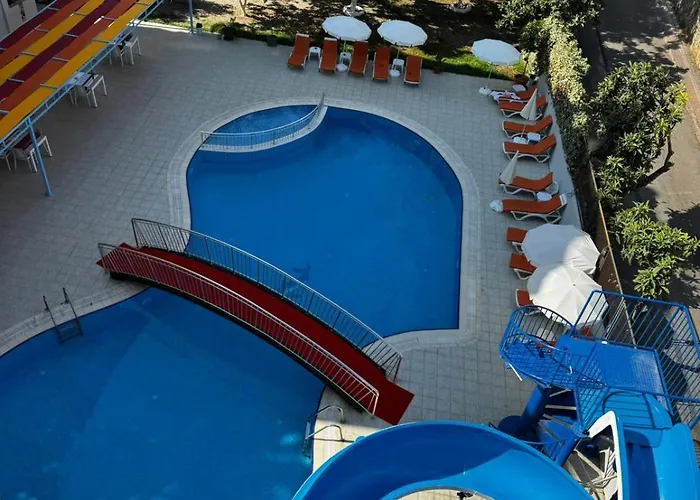 Rose Garden Apart Hotel
