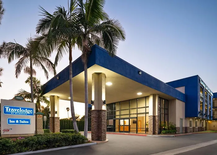 Central hotel: Travelodge Inn & Suites By Wyndham Anaheim On Disneyland Dr