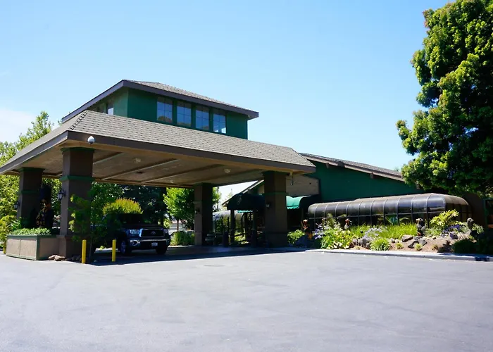 Family Hotel: Best Western Plus Forest Park Inn