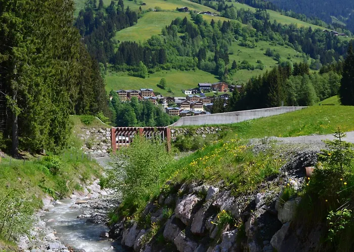 Ping Pong Hotel: Dahoam By Sarina - Rooms & Suites