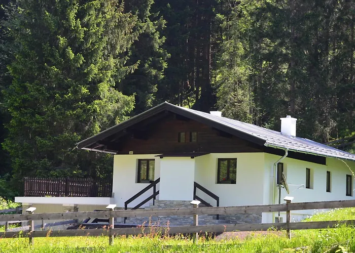 Ping Pong Hotel: Dahoam By Sarina - Rooms & Suites