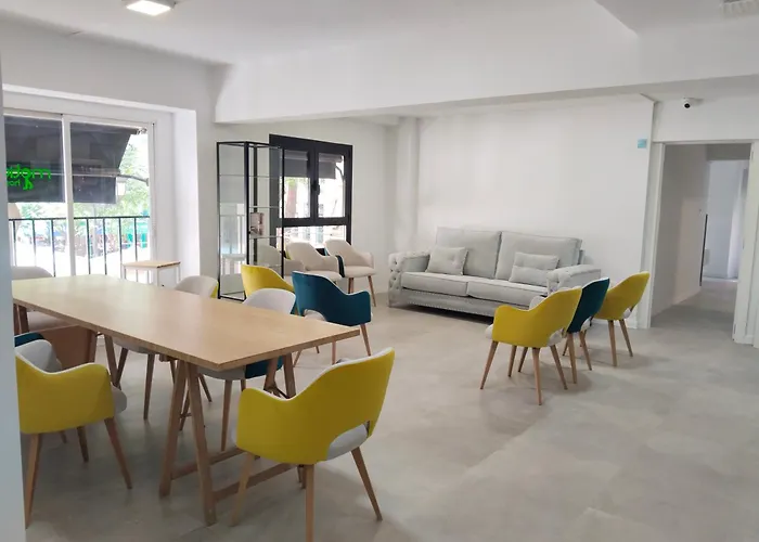 Hotel cerca del colegio: MadVibes Hostel Gran Vía