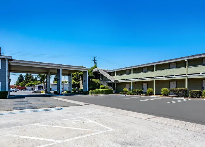 Boutique hotel only: Red Roof Inn Yuba City Bonanza - Marysville