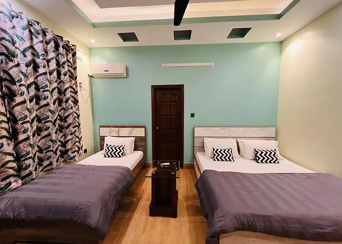 Guest house: Karachi Inn