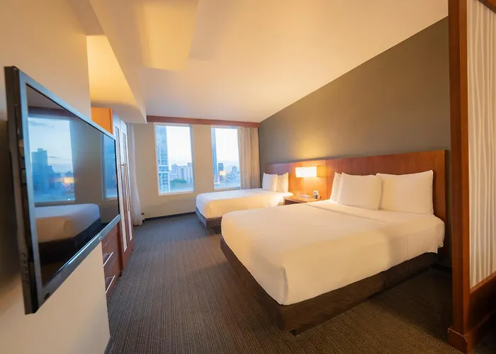 Luxury hotel only: Marinn Place Financial District