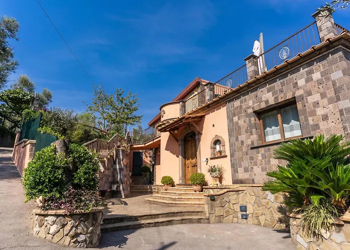 La villa: Villa Caruso With Private Pool