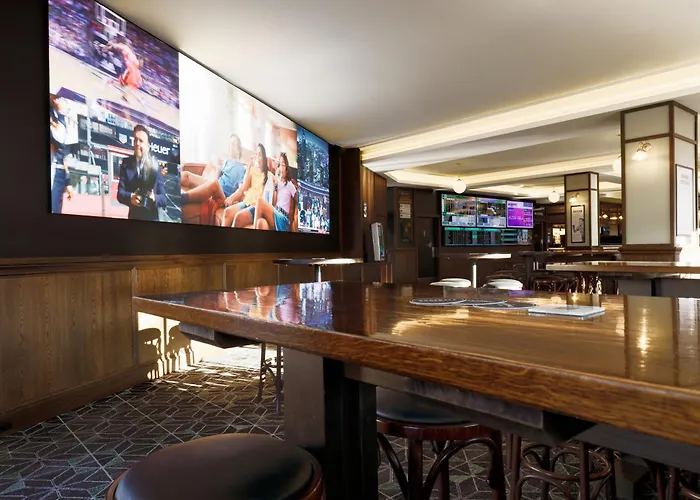 Family Hotel: Mortdale Hotel