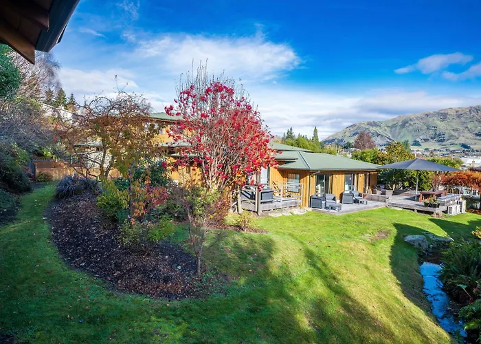 B&B only: Wanaka Springs Lodge