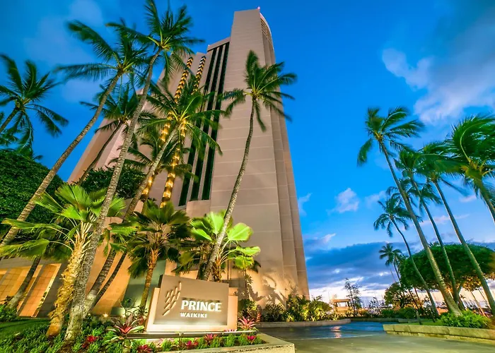 Pet Friendly hotel: Prince Waikiki
