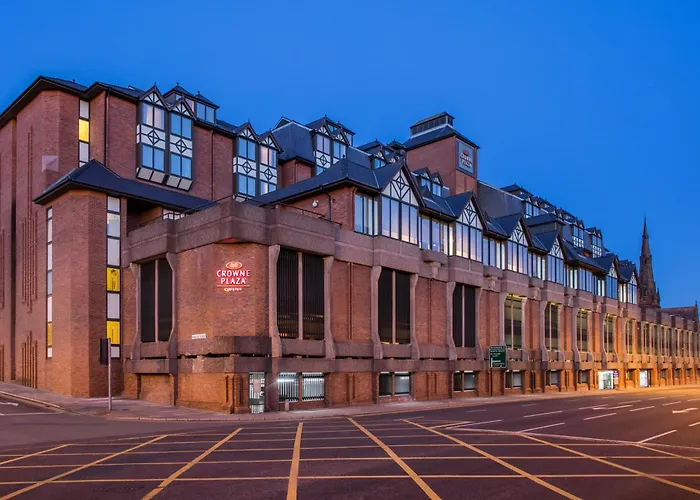 Crowne Plaza By Ihg