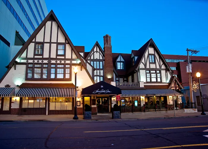 Seven Gables Inn, St Louis West, A Tribute Portfolio