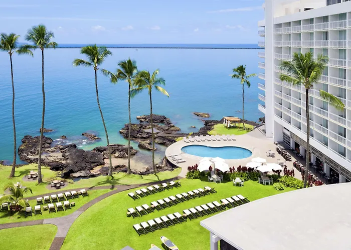 Beach hotel: Grand Naniloa Hotel, A Doubletree By Hilton