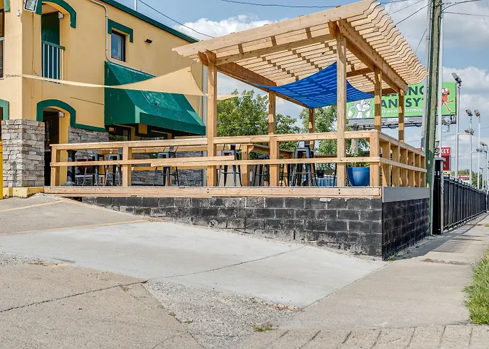 Beach hotel: Days Inn Bna St Thomas W Hosp