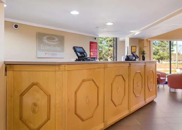 Econo Lodge Hendersonville
