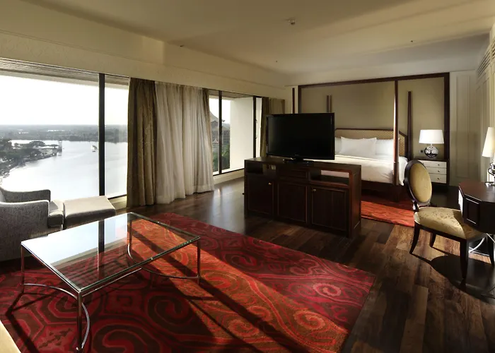 Central hotel: Hilton Kuching Hotel