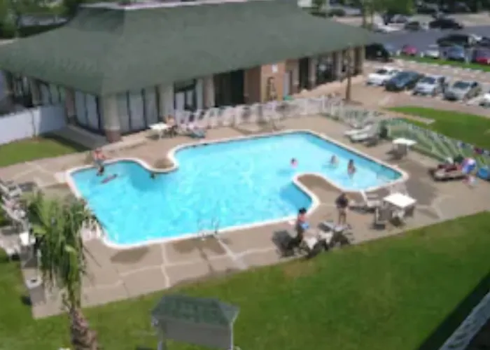 Motels Ambassadors Inn & Suites