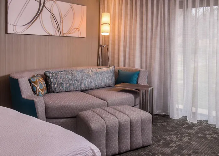 Cheap hotel: Sonesta Select Columbia