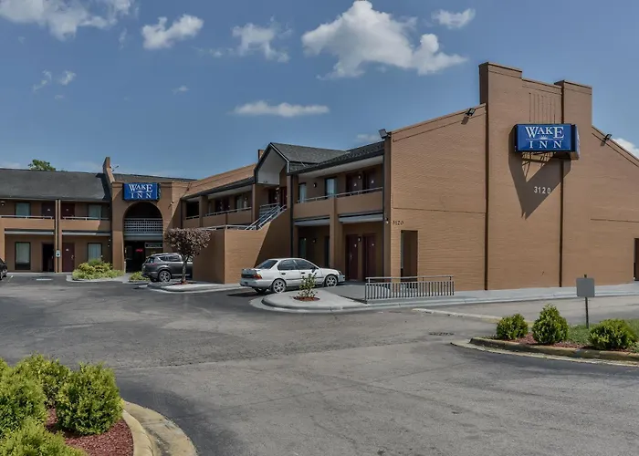 Motels Wake Inn