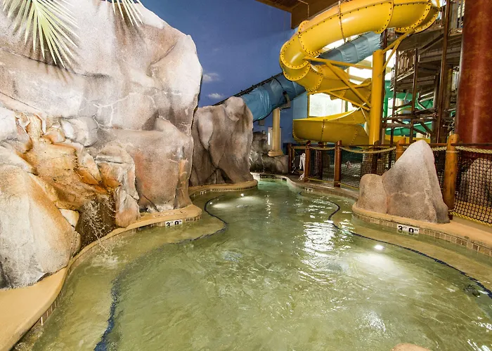 Cedar Point Castaway Bay Indoor Water Park