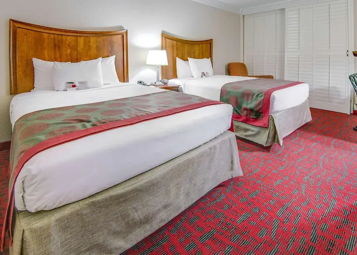 Clarion Hotel & Suites