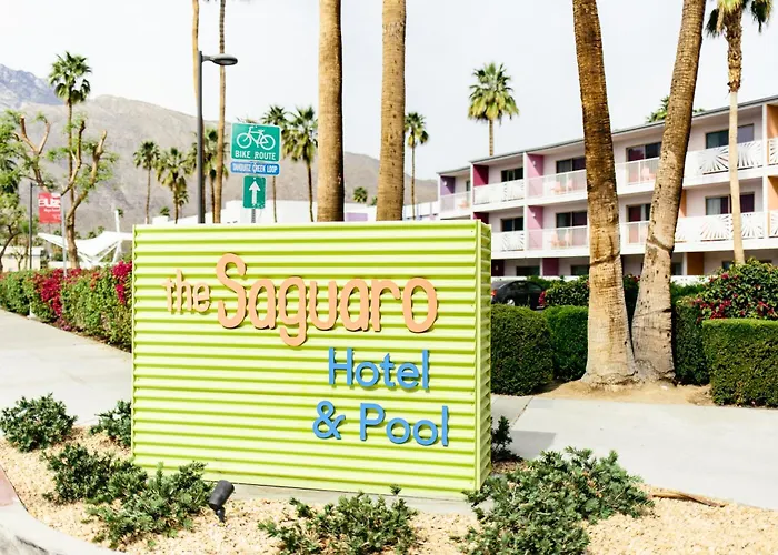 Family Hotel: The Saguaro Palm Springs