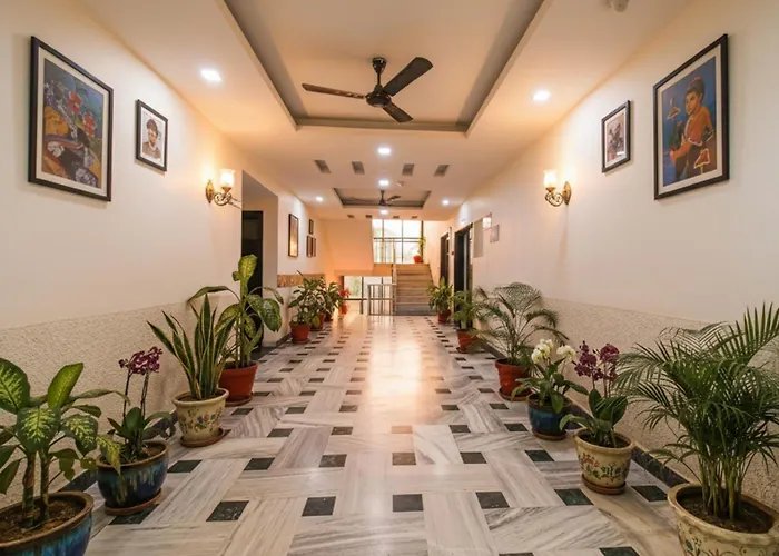 Cheap hotels Fabhotel Prime President