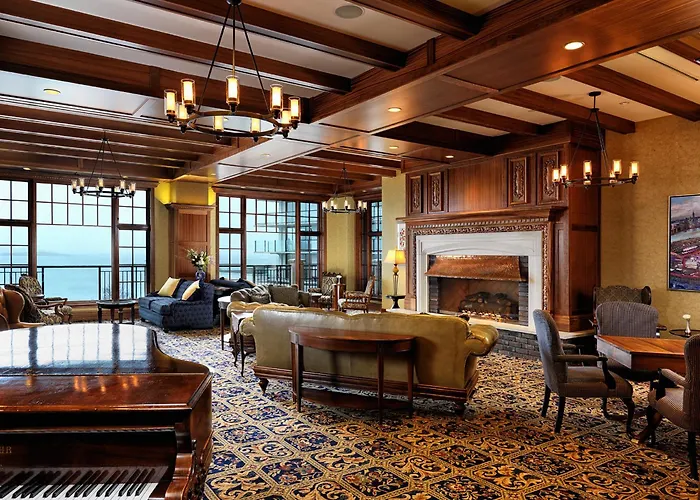 Oak Bay Beach Hotel (Adults Only)