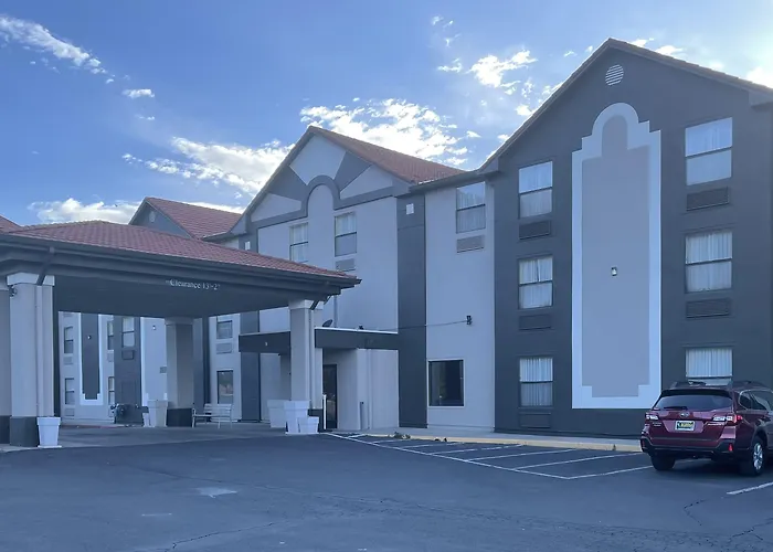 Ruidoso Mountain Inn