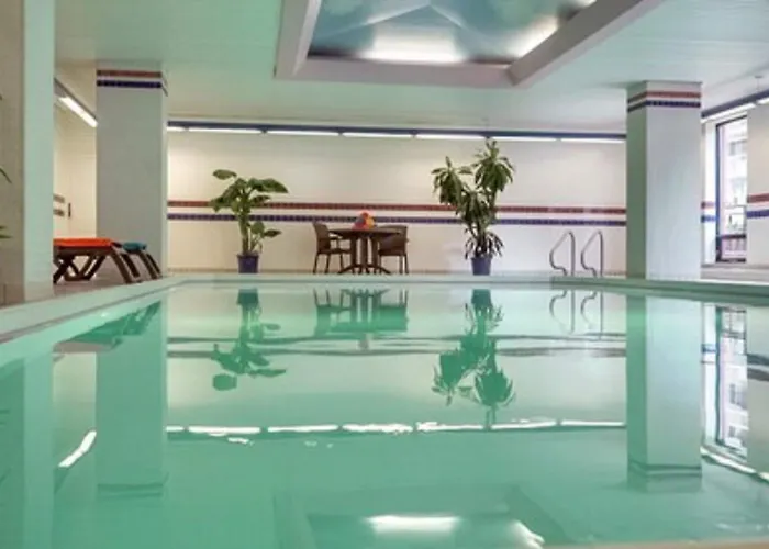 Family Hotel: Cartier Place Suite Hotel