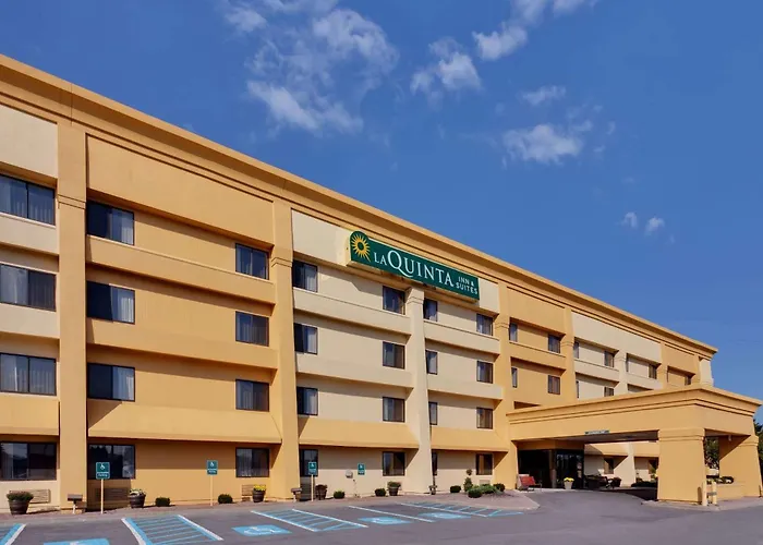 La Quinta By Wyndham Plattsburgh