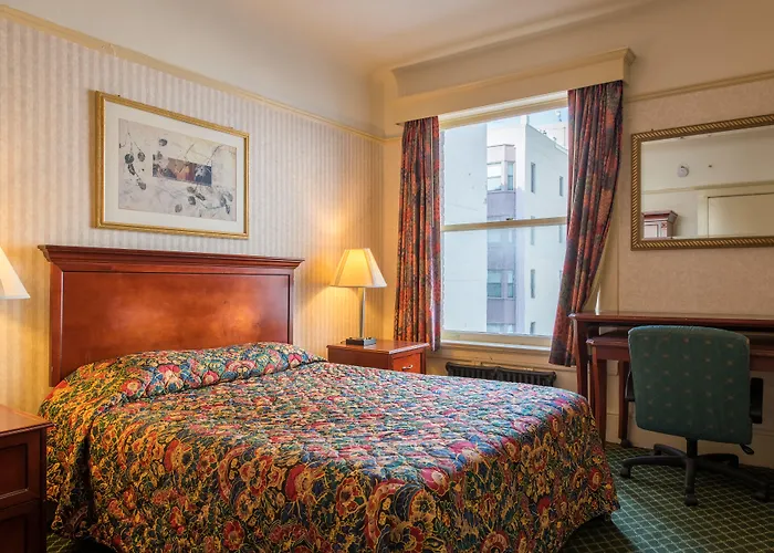 Сity center hotels Union Square Plaza