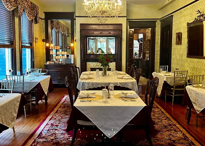 Hoyt House Luxury Bed & Breakfast